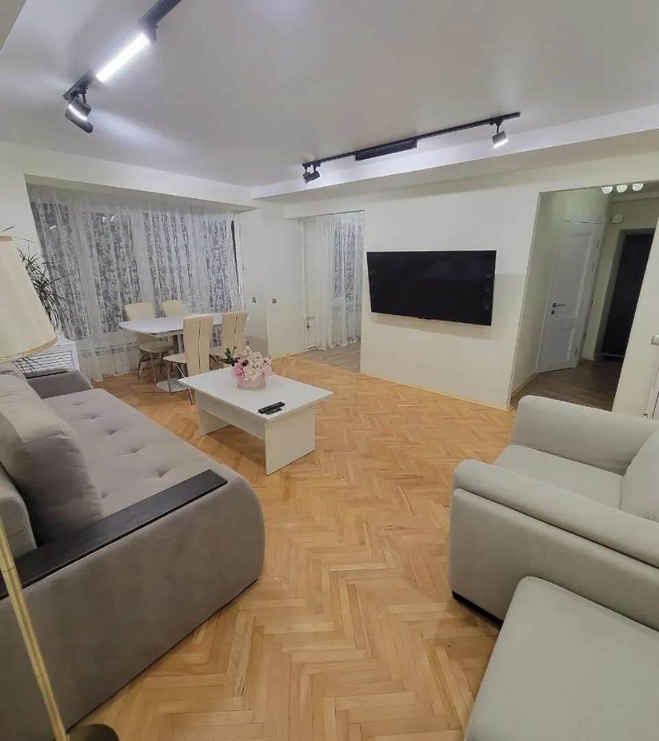 3-Room Luxury Apartment In The Center 基輔 0*,  乌克兰